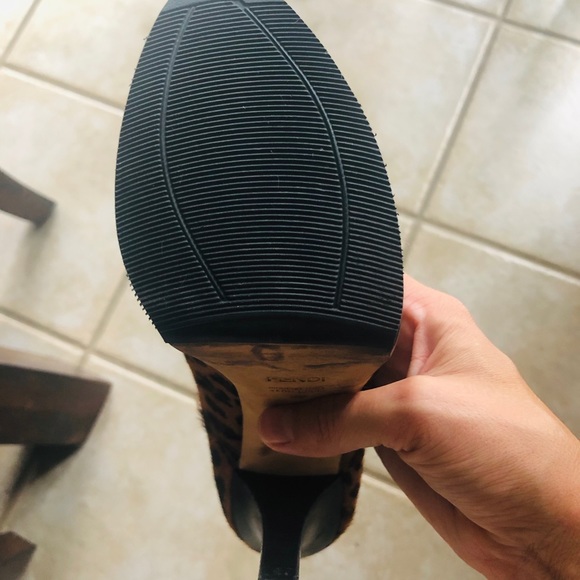 Fendi Leopard Print Pony Hair Heels - Picture 6 of 6